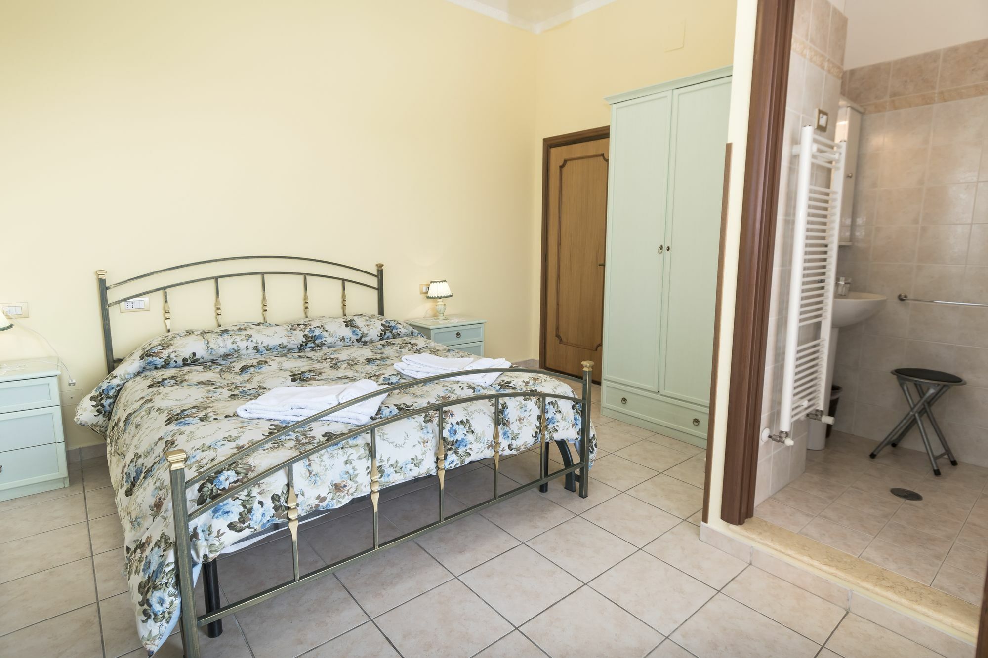 Camere Mariella Assise Extérieur photo